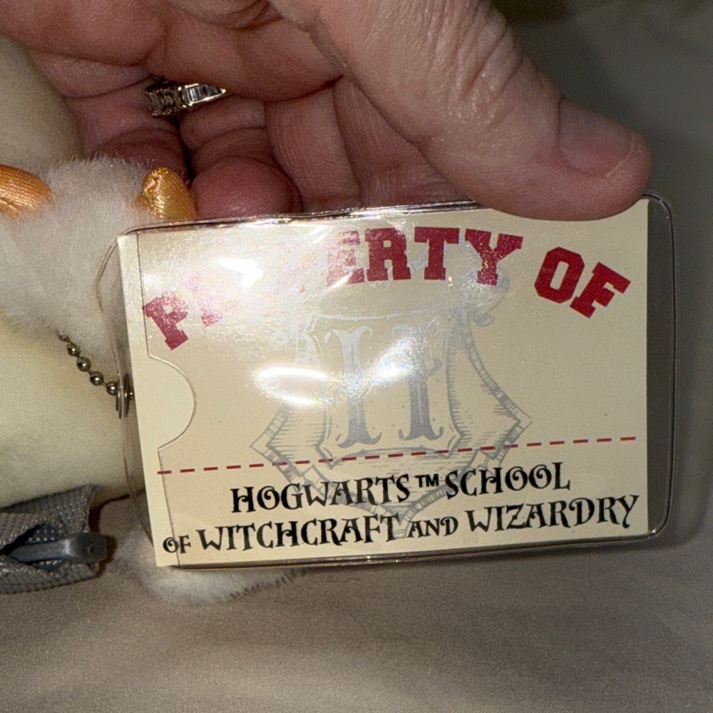 Warner Bros. Hedwig Plush Harry Potter Red & Yellow Accents Back Pack NWT - Picture 7 of 11